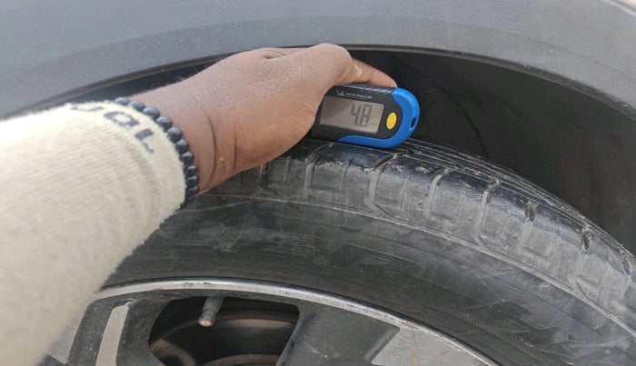 2018 Hyundai Creta SX 1.6 PETROL DUAL TONE, Petrol, Manual, 73,165 km, tyre