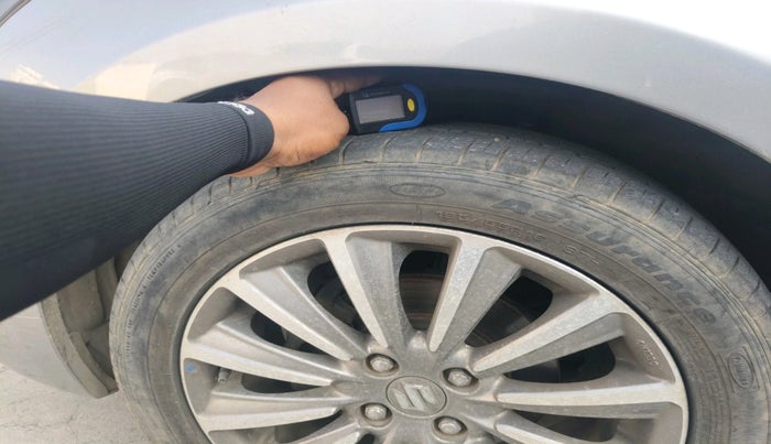 2021 Maruti Ciaz ALPHA  AT 1.5 SHVS PETROL, Petrol, Automatic, 53,241 km, tyre