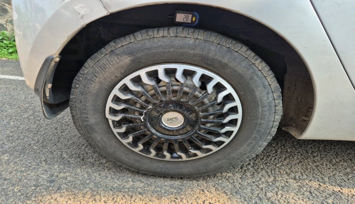 2016 Hyundai Eon D-LITE, Petrol, Manual, 93,164 km, tyre