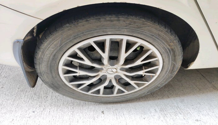 2012 Ford Fiesta STYLE DIESEL, Diesel, Manual, 2,33,772 km, tyre