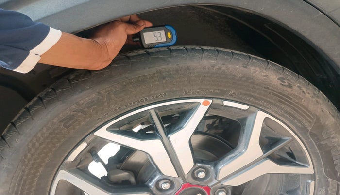 2019 KIA SELTOS GTX PLUS AT 1.5 DIESEL, Diesel, Automatic, 1,61,169 km, tyre