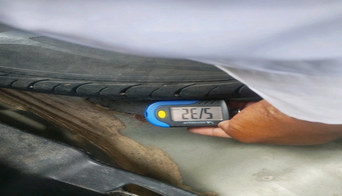 2014 Hyundai New Elantra 1.6 S MT DIESEL, Diesel, Manual, 89,195 km, tyre