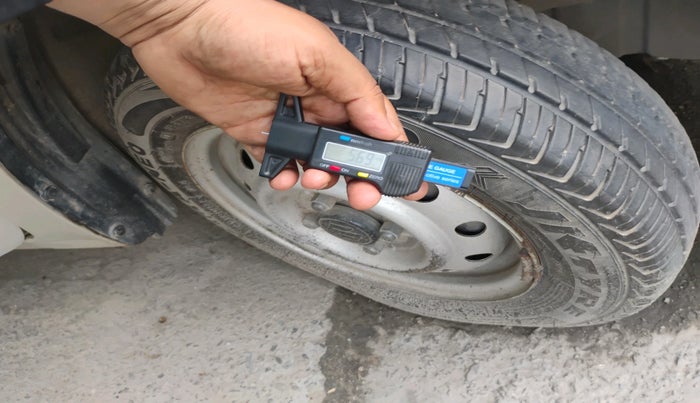 2011 Maruti Wagon R 1.0 LXI, Petrol, Manual, 66,043 km, tyre