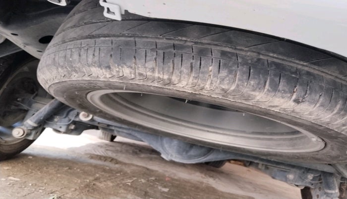 2021 Toyota Innova Crysta 2.4 ZX 7 STR, Diesel, Manual, 33,382 km, tyre