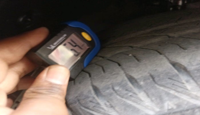 2016 Hyundai Santa Fe 2 WD AT, Diesel, Automatic, 65,423 km, tyre