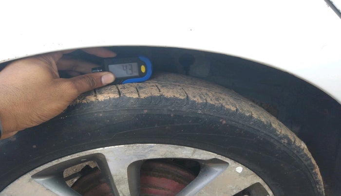 2015 Hyundai Elite i20 ASTA 1.4 CRDI, Diesel, Manual, 1,43,377 km, tyre