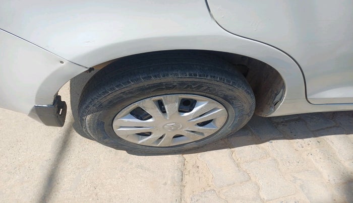 2012 Maruti Swift Dzire VDI, Diesel, Manual, 1,59,451 km, tyre