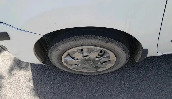 2013 Maruti Wagon R 1.0 LXI, Petrol, Manual, 46,713 km, tyre