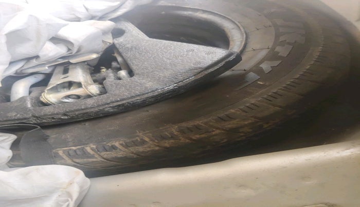 2017 Maruti Celerio VXI, Petrol, Manual, 46,225 km, tyre