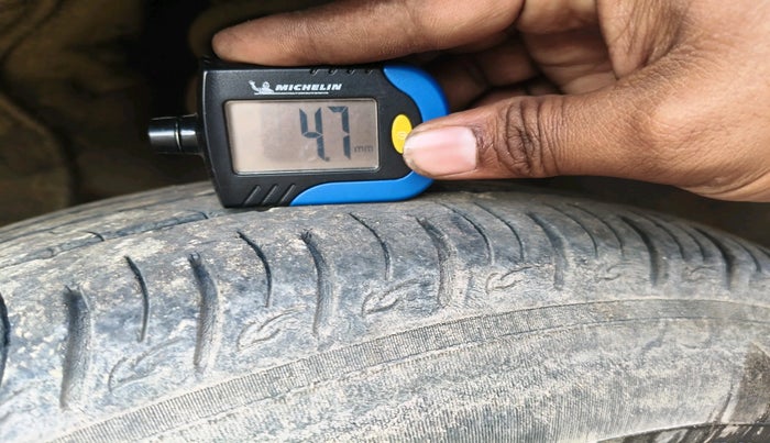 2021 Mahindra XUV300 W4 1.5 DIESEL, Diesel, Manual, 79,878 km, tyre