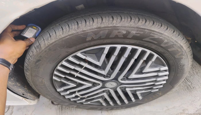 2019 Volkswagen Ameo TRENDLINE 1.0L, Petrol, Manual, 55,517 km, tyre