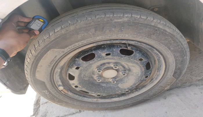 2019 Volkswagen Ameo TRENDLINE 1.0L, Petrol, Manual, 55,517 km, tyre