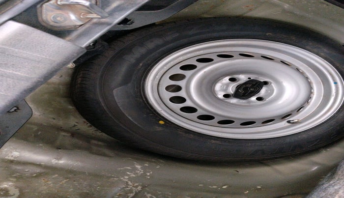 2017 Maruti Baleno SIGMA DIESEL 1.3, Diesel, Manual, 1,77,092 km, tyre