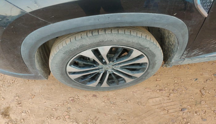 2021 MG HECTOR SHARP 2.0 DIESEL, Diesel, Manual, 74,235 km, tyre