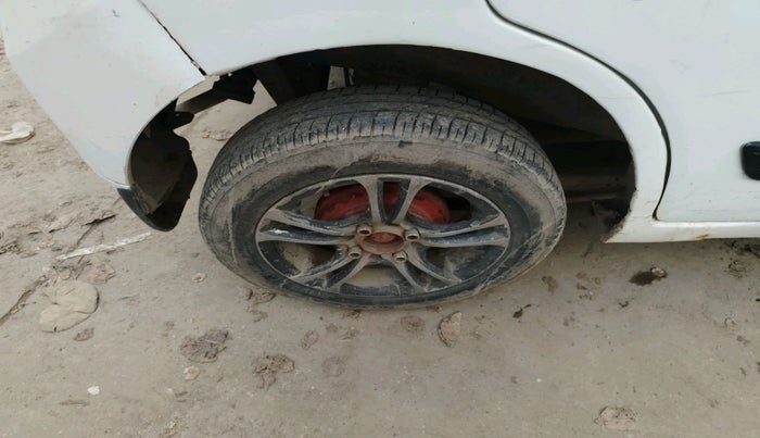 2016 Maruti Wagon R 1.0 LXI CNG, CNG, Manual, 1,03,399 km, tyre