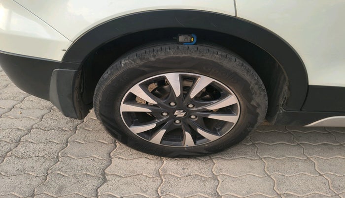 2018 Maruti S Cross ZETA 1.3, Diesel, Manual, 1,28,306 km, tyre
