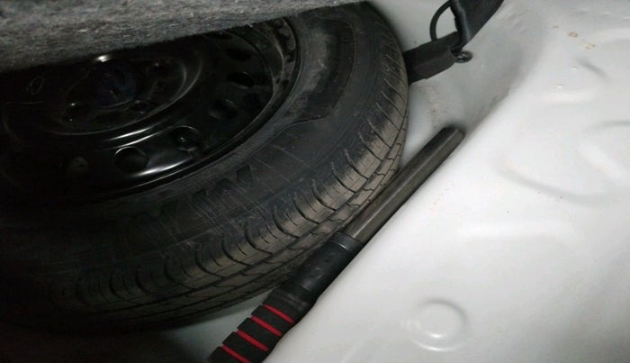 2025 Maruti New Wagon-R VXI 1.0, Petrol, Manual, 5,601 km, tyre