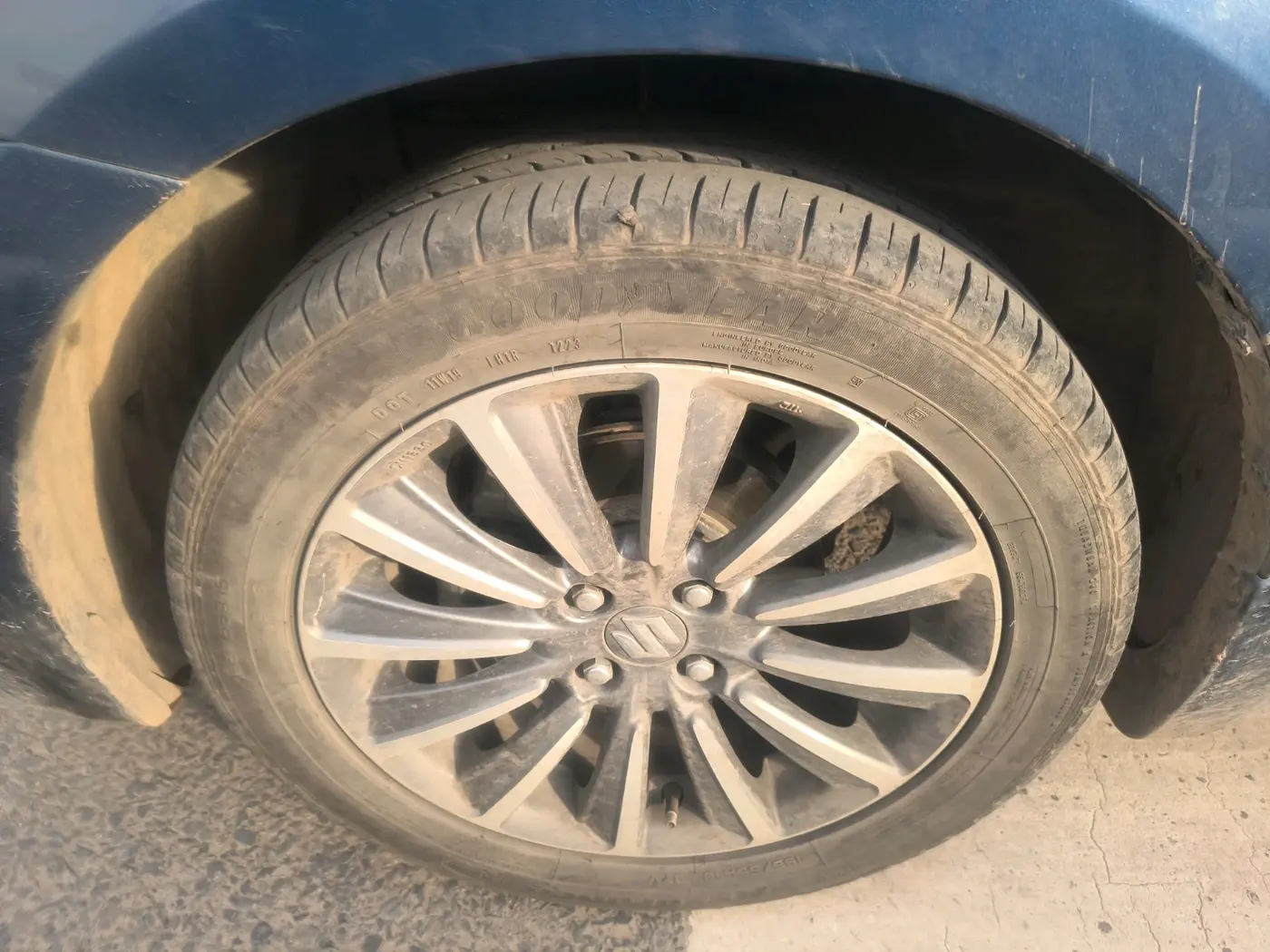 2018 Maruti Ciaz ALPHA 1.5 SHVS PETROL, Petrol, Manual, 85,139 km, tyre