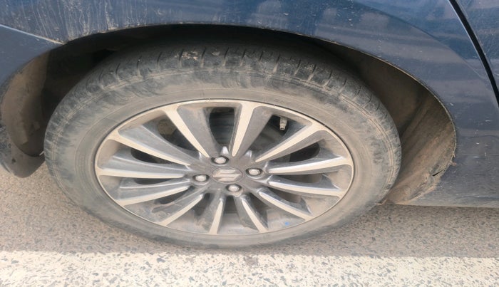 2018 Maruti Ciaz ALPHA 1.5 SHVS PETROL, Petrol, Manual, 85,139 km, tyre