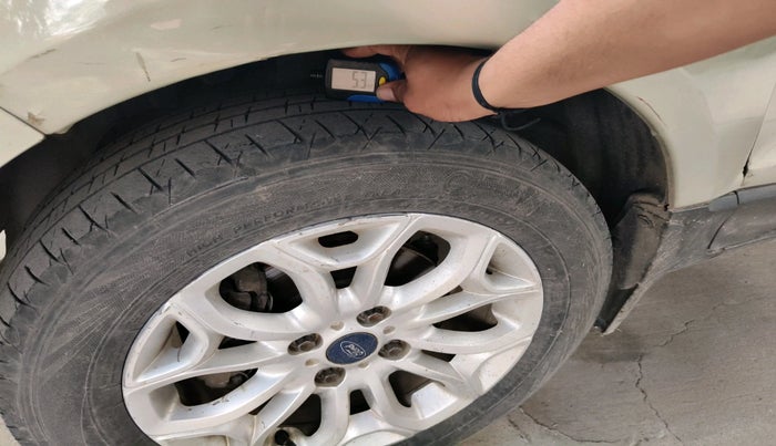 2015 Ford Ecosport TITANIUM 1.5L PETROL AT, Petrol, Automatic, 1,26,621 km, tyre