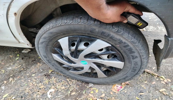 2012 Maruti Alto LXI, Petrol, Manual, 68,034 km, tyre