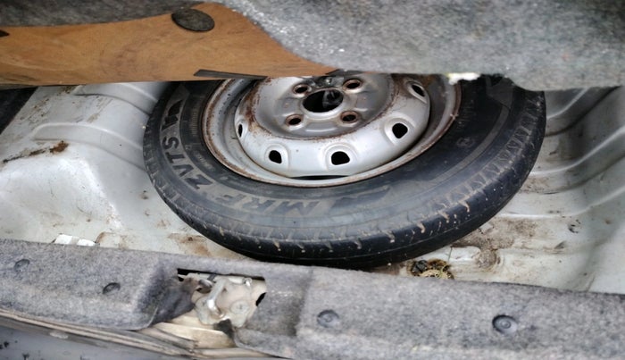 2012 Maruti Alto LXI, Petrol, Manual, 68,034 km, tyre