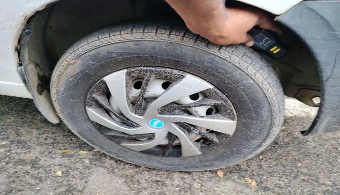 2012 Maruti Alto LXI, Petrol, Manual, 68,034 km, tyre