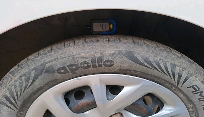 2018 Hyundai Grand i10 SPORTZ 1.2 KAPPA VTVT, Petrol, Manual, 64,177 km, tyre