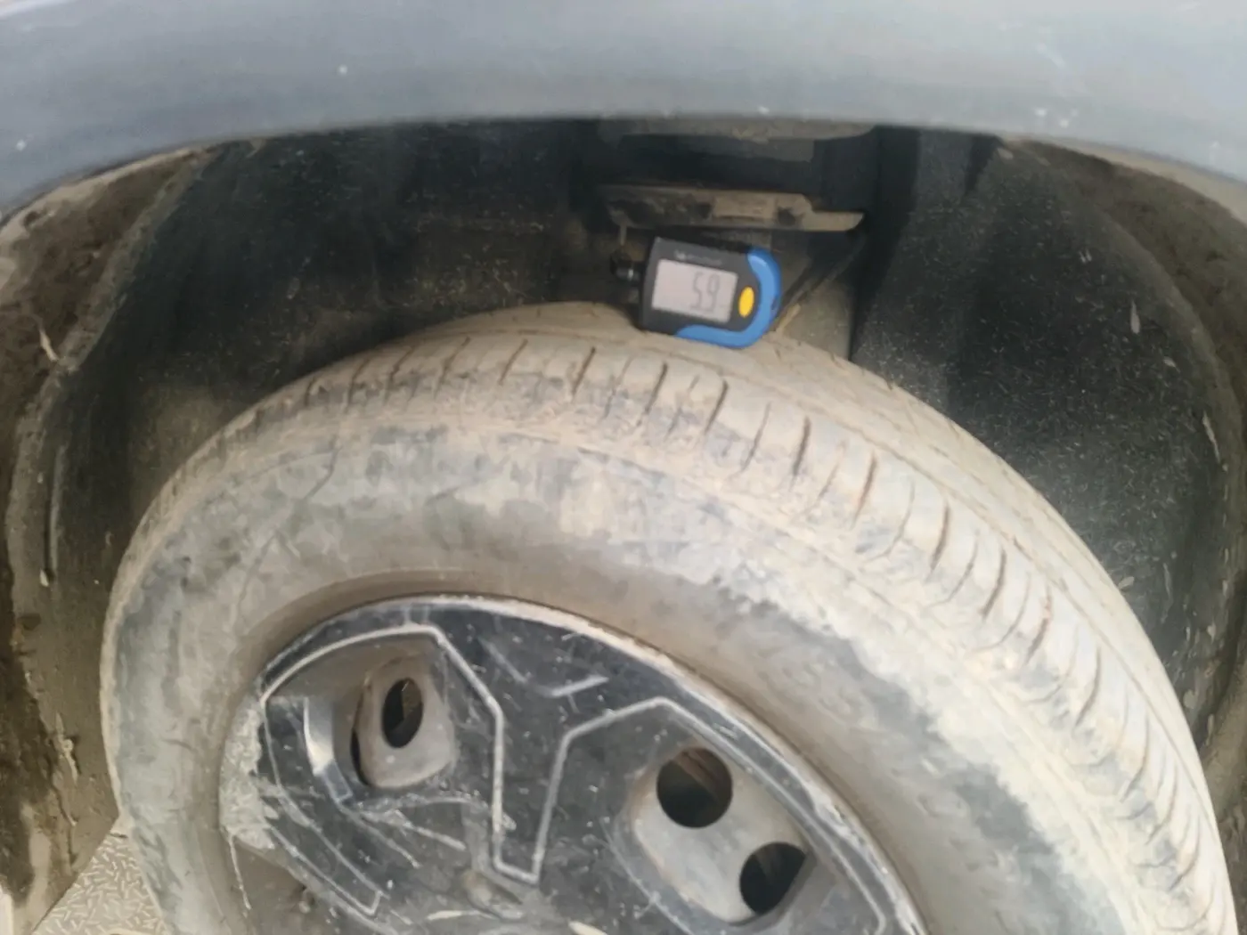 2022 Tata PUNCH ACCOMPLISHED MT, Petrol, Manual, 25,000 km, tyre