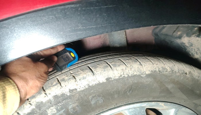 2017 Mahindra Kuv100 K6 PLUS 6 STR, Petrol, Manual, 87,603 km, tyre