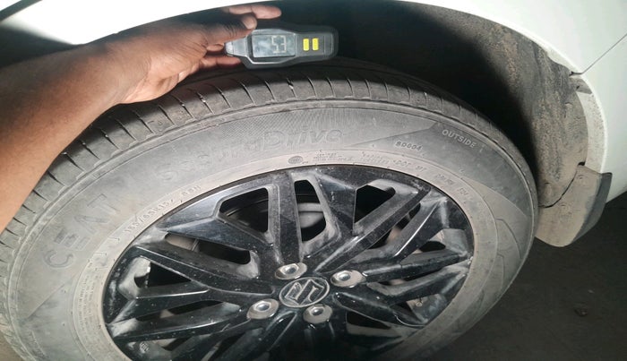 2024 Maruti Dzire ZXi CNG, CNG, Manual, 35,909 km, tyre