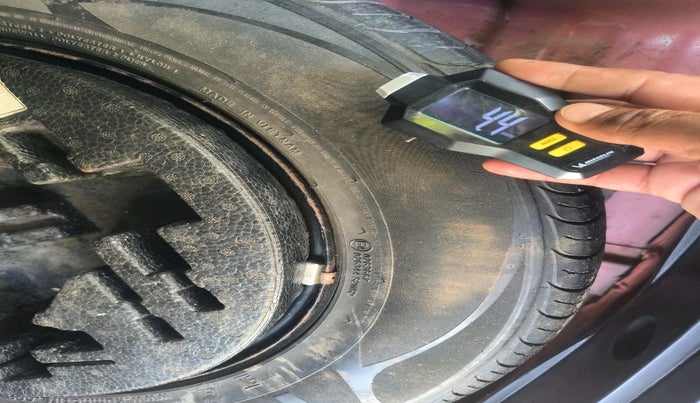 2017 Hyundai Creta SX PLUS 1.6 PETROL, Petrol, Manual, 69,959 km, tyre