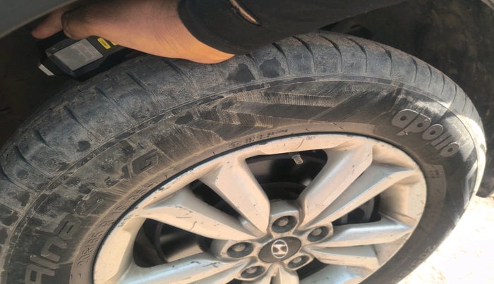 2017 Hyundai Creta SX PLUS 1.6 PETROL, Petrol, Manual, 69,959 km, tyre