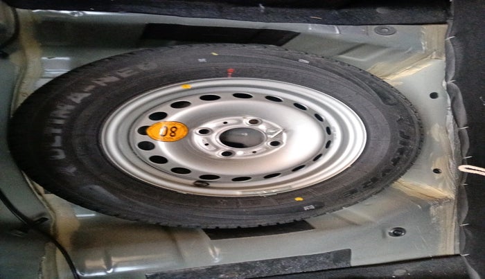 2022 Tata Tiago XT PETROL, Petrol, Manual, 27,241 km, tyre