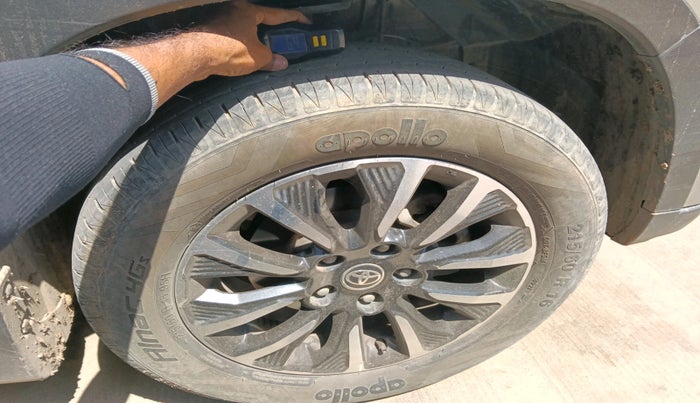 2022 Toyota URBAN CRUISER PREMIUM GRADE AT, Petrol, Automatic, 46,708 km, tyre