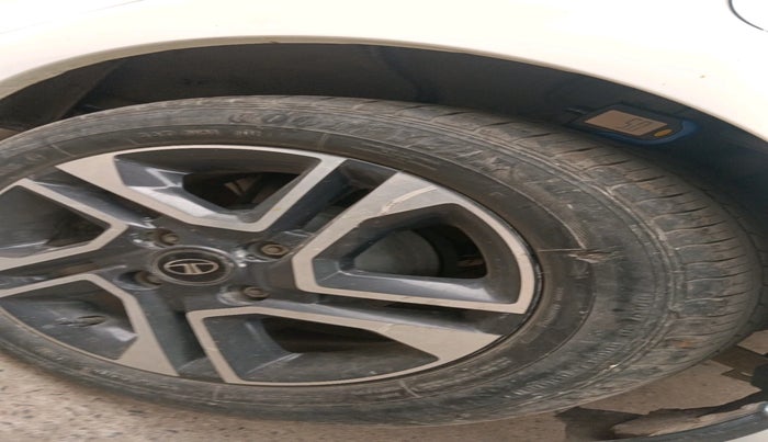 2023 Tata Tiago XZ PLUS PETROL, Petrol, Manual, 37,183 km, tyre