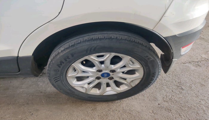 2014 Ford Ecosport TITANIUM 1.5L DIESEL, Diesel, Manual, 1,10,146 km, tyre