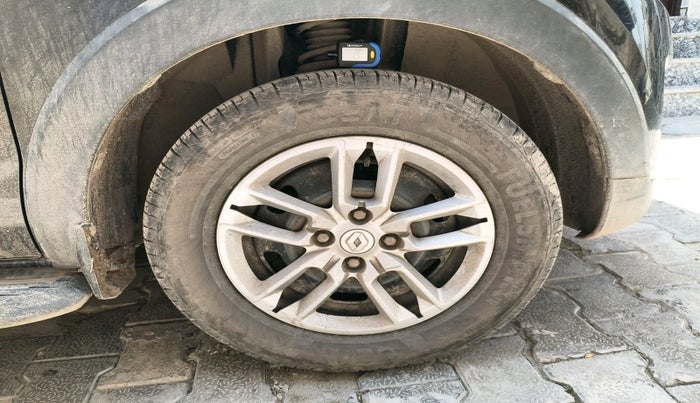 2024 Renault TRIBER RXT, Petrol, Manual, 15,511 km, tyre