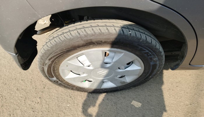 2018 Maruti Wagon R 1.0 LXI CNG, CNG, Manual, 68,752 km, tyre