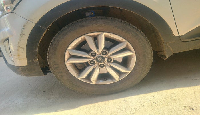 2016 Hyundai Creta SX PLUS 1.6 PETROL, Petrol, Manual, 1,02,880 km, tyre