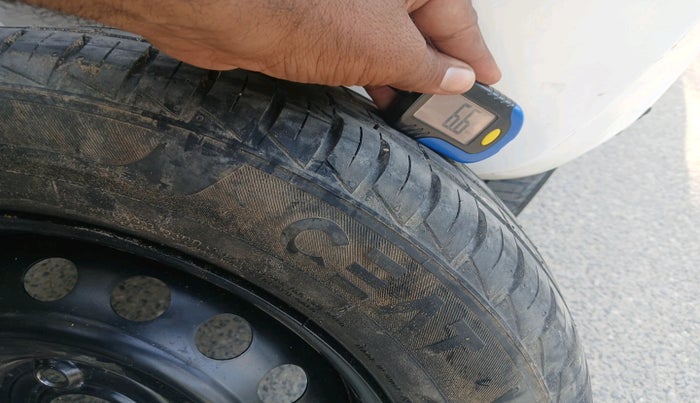 2021 Datsun Redi Go A, Petrol, Manual, 23,691 km, tyre