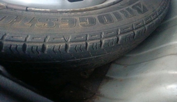 2006 Maruti Wagon R LXI, Petrol, Manual, 1,72,712 km, tyre