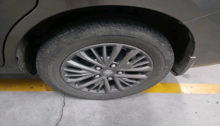 2019 Maruti Ertiga ZXI AT SHVS, CNG, Automatic, 35,699 km, tyre