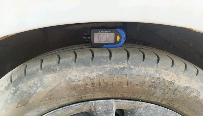 2019 Maruti Swift VXI, Petrol, Manual, 75,548 km, tyre