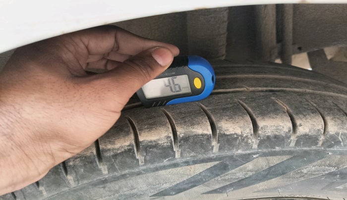 2016 Nissan Micra XL PETROL, CNG, Manual, 81,291 km, tyre