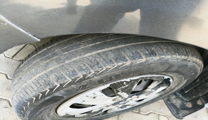 2012 Hyundai i10 MAGNA 1.1, CNG, Manual, 99,282 km, tyre