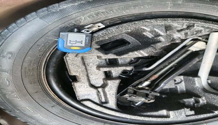 2013 Skoda Superb ELEGANCE 1.8 TSI AT, Petrol, Automatic, 88,533 km, tyre