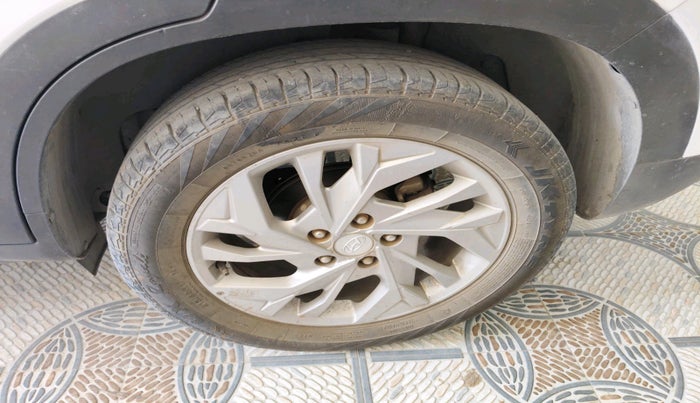 2020 Hyundai Creta SX 1.5 PETROL, Petrol, Manual, 48,478 km, tyre