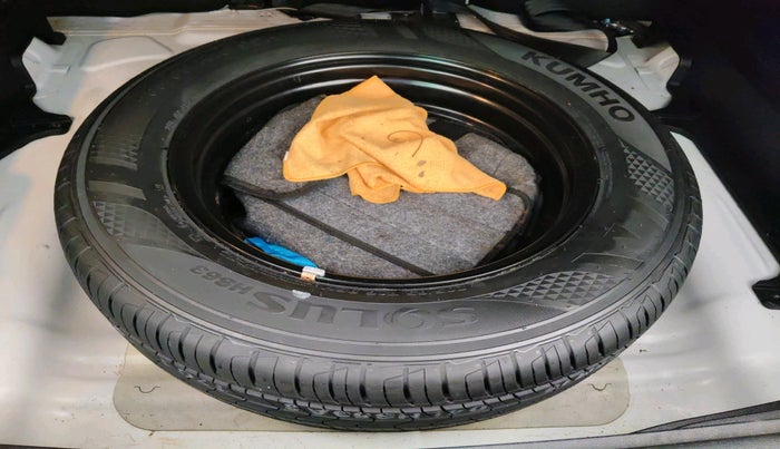 2020 Hyundai Creta SX 1.5 PETROL, Petrol, Manual, 48,478 km, tyre