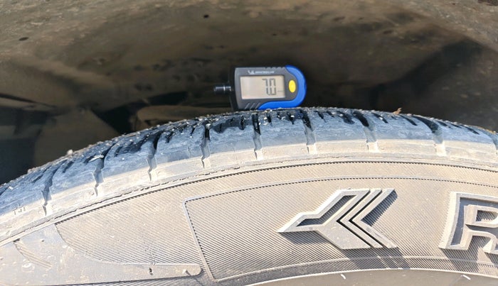 2018 Toyota Fortuner 2.8 4X2 AT, Diesel, Automatic, 1,13,688 km, tyre